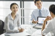 联合运营
:企业现在招聘难，成本高，如果说企业共享员工，企业联合办公联合经营能不能实行？