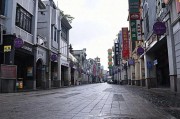 大卖家
:感觉因为电商平台导致大面积实体店倒闭，做电商大部分人也都在亏本，这是什么原因？