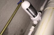 净水器如何安装
:净水器不用买，自己如何组装净水器？