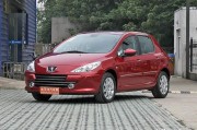 家庭实用轿车
:那些车属于实用的家用车？