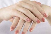 断掌是什么意思
:老话：“男人断掌掌朝纲，女人断掌守空房”是什么意思？有道理吗？
