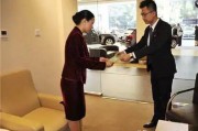 产品介绍怎么写
:销售员应怎样给客户介绍自己的产品？