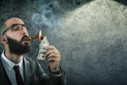 网络广告宣传
:你对网络那些理财广告宣传的真实性怎么看？