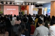 痞子瑞
:你如何看待读书时那种痞子学生长大后却比老实巴啦读书的同学有出息的现象？