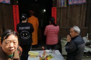 什么是关键词
:人一生中最重要的关键词是什么？下面关键词选三个？
