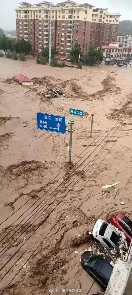 bsr
:河南水患出现了很多蓝天救援队的身影，他们到底是个什么组织？