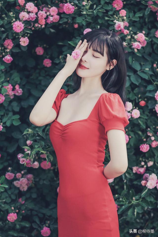 羊毛和花
:春天“和花合影”，怎么构图可以把人拍得更好看？