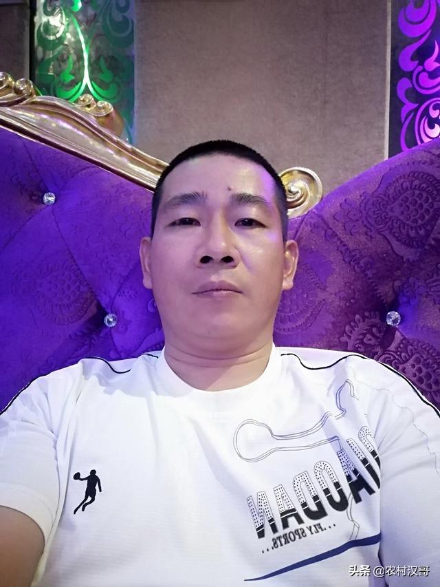 一点号
:自媒体怎么才能做好？应该选择头条号还是一点资讯？