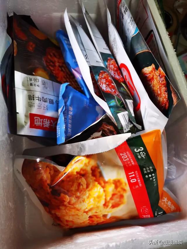 小牛凯西
:对比其他牌子的牛排，小牛凯西家的算是白菜价了？