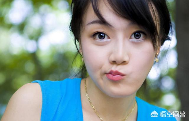 怎么让照片变清晰
:如何将模糊的照片变清晰？