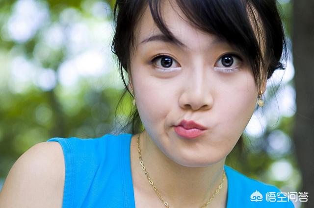 怎么让照片变清晰
:如何将模糊的照片变清晰？