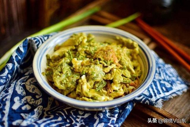 易芽
:当下是吃春(芽)菜的季节，都有些什么好吃的做法？