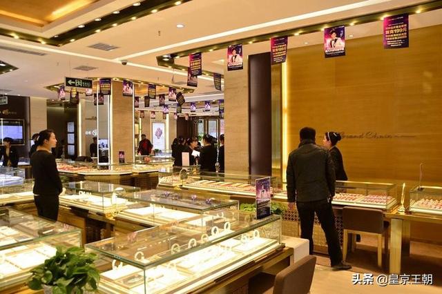 珠宝营销策略
:珠宝店铺如何策划节日珠宝营销？