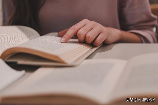 人群画像
:求教，策划案中的人群画像怎么写？具体包含哪些内容？可不可以详细说下？