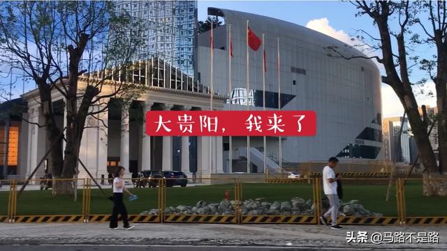 旅游广告
:最近很多中西部地区的旅游广告，几百块一个人，玩好几天靠谱不？