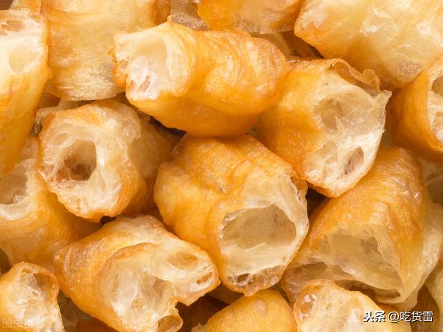 小吃分类
:油炸的早餐小吃有哪些品种？