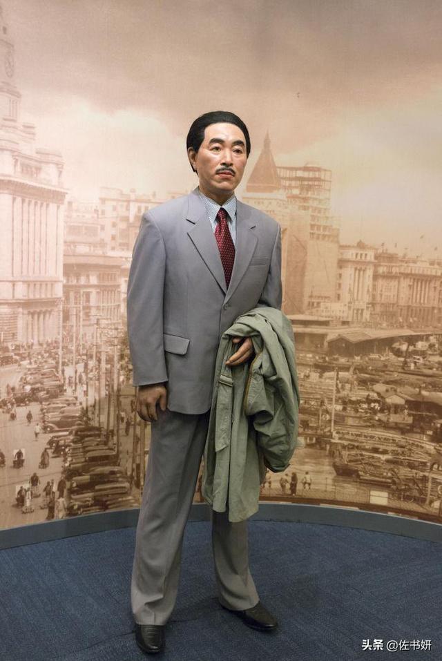 散文类型
:茅盾写了哪些类型的散文，这些散文又有怎样的艺术特点？