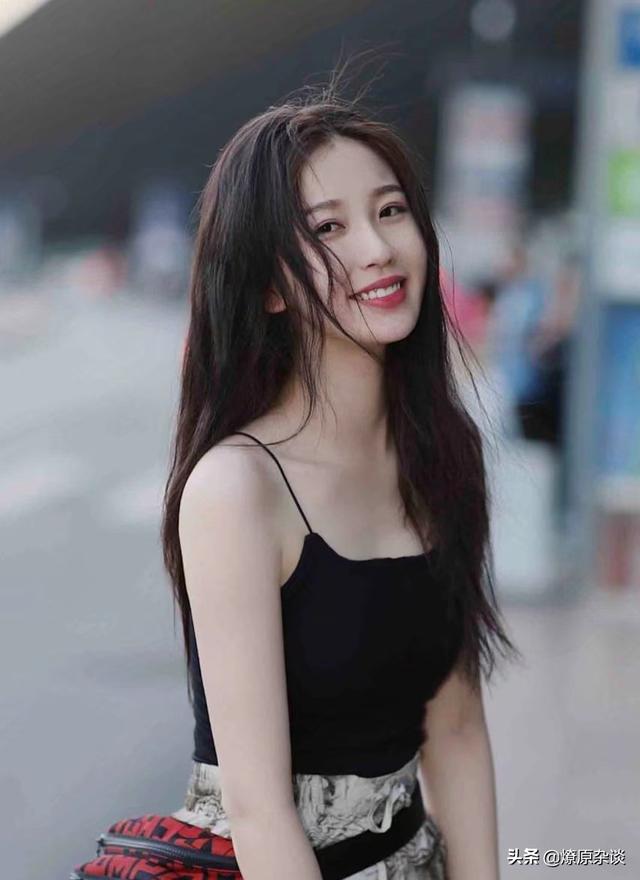 捞女是什么意思
:女生向男生要口红是什么意思？