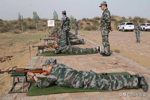 民兵是干什么的
:民兵是个什么组织？有些企业每年还要举行打靶演习？