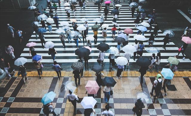 潮汐是什么意思
:你知道什么是潮汐夫妻吗？早上两句话，晚上十句话？