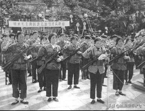 什么是民兵
:我国还有没有民兵组织？预备役部队和当年的民兵组织是什么关系？