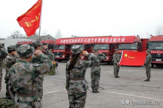 什么是民兵
:我国还有没有民兵组织？预备役部队和当年的民兵组织是什么关系？