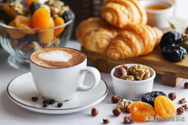 投资小见效快
:本人不怕吃苦，有没有什么投资小，收益快的生意介绍一下？