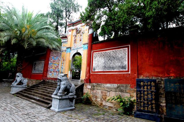 白帝城在哪
:重庆白帝城位于重庆哪里？