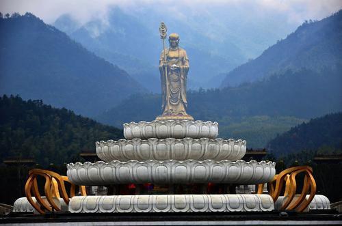 普陀山是谁的道场
:中国佛教四大名山分别是哪里，它们都是谁的道场？