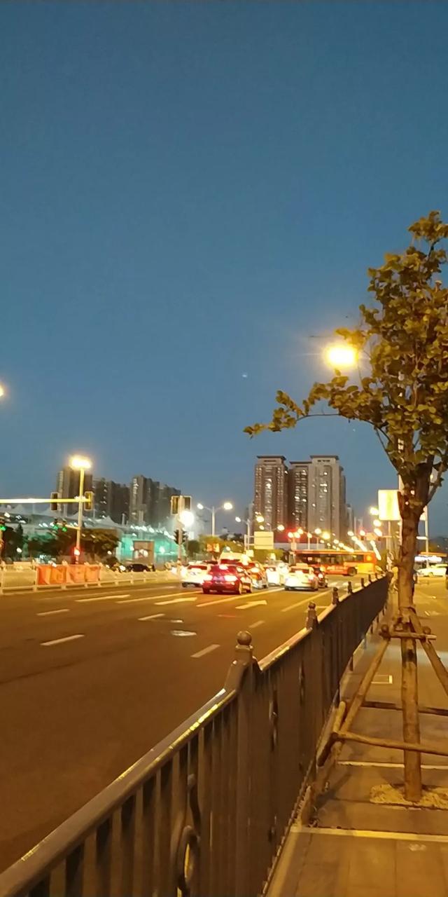 比较赚钱的行业
:2022年什么行业，什么方向最挣钱？