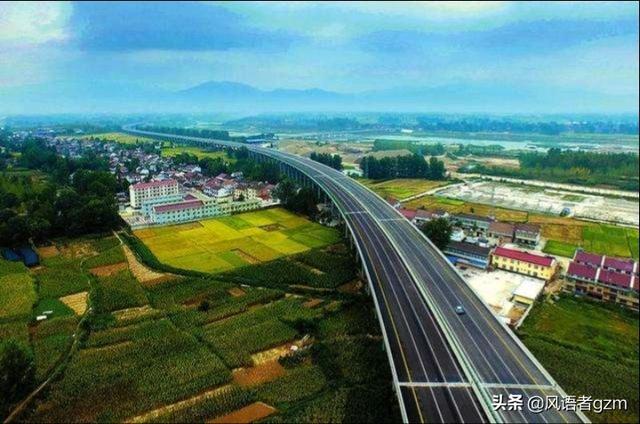 一码等于多少公里
:人常说时速80码或80迈，是指时速80公里吗？这么说对吗？