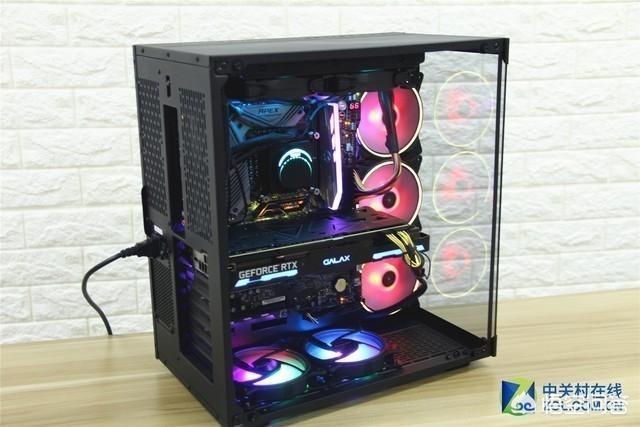 啪咖前入式
:有什么特别有逼格的机箱？
