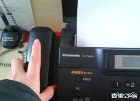 传真怎么发
:怎样发传真？