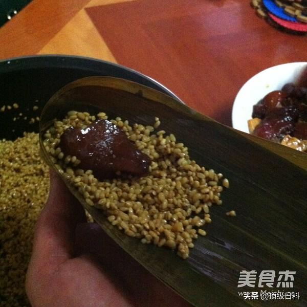 肉粽子的做法和配料
:肉粽子的做法和配料是什么？
