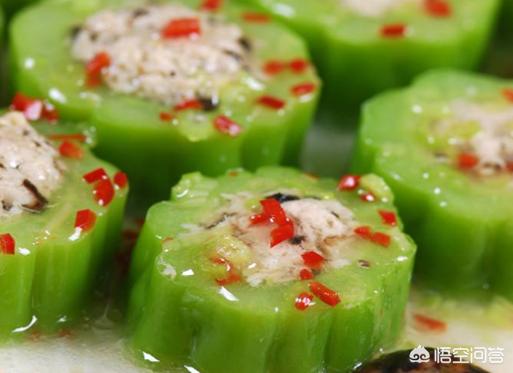 苦瓜怎么炒好吃又不苦
:苦瓜怎么做才能不苦又好吃？还有除了爆炒之外的其他做法吗？