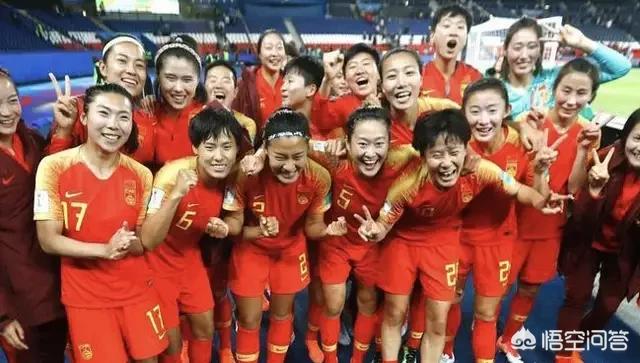 空谷幽兰什么意思
:孙雯为什么形容这届中国女足为“空谷幽兰”？而不建议再叫她们“铿锵玫瑰”？