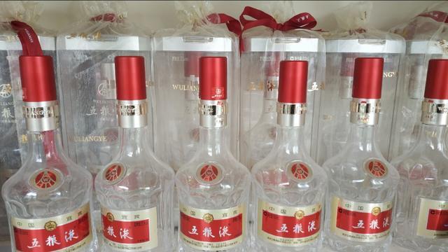 一起好加盟
:想开一个白酒加盟店，加盟那个比较好？