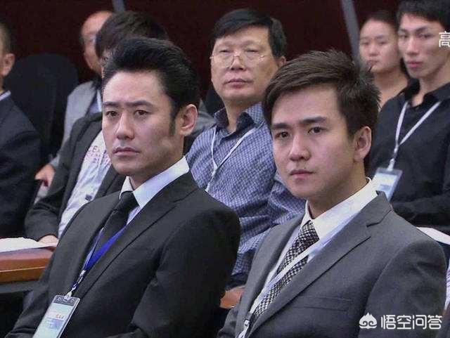 人设是什么
:经常讲娱乐圈某明星人设坍塌，那么究竟“人设”是什么东西？