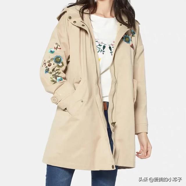 服装品牌大全排行榜
:谁了解中国女装品牌排名，介绍一下可以吗？