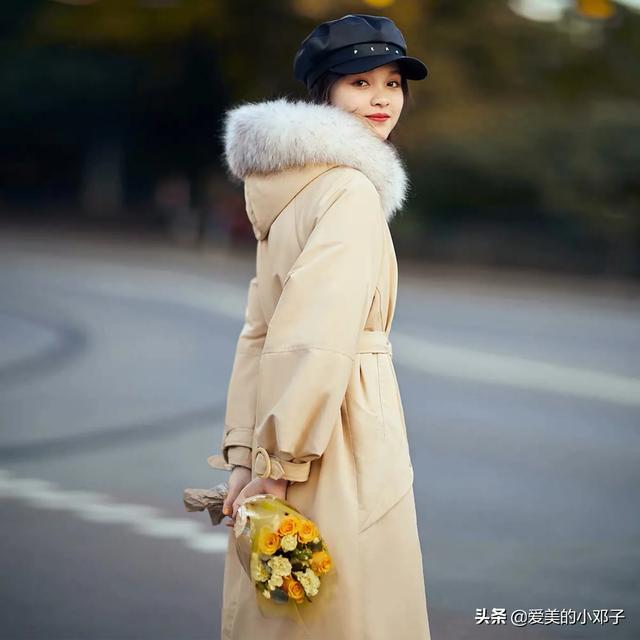 服装品牌大全排行榜
:谁了解中国女装品牌排名，介绍一下可以吗？