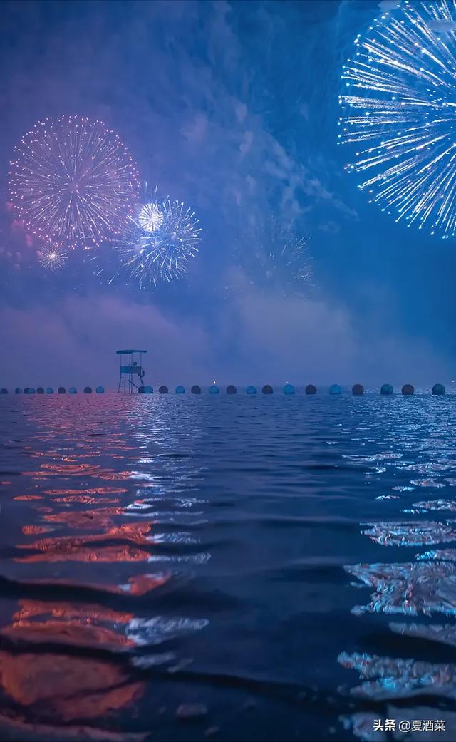 情侣跨年文案
:2022年跨年文案，你会怎么发？
