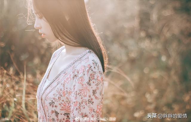 朋友圈广告文案
:有哪些适合在朋友圈发的文案？表达生活美好的？