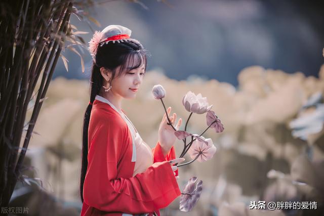 朋友圈广告文案
:有哪些适合在朋友圈发的文案？表达生活美好的？
