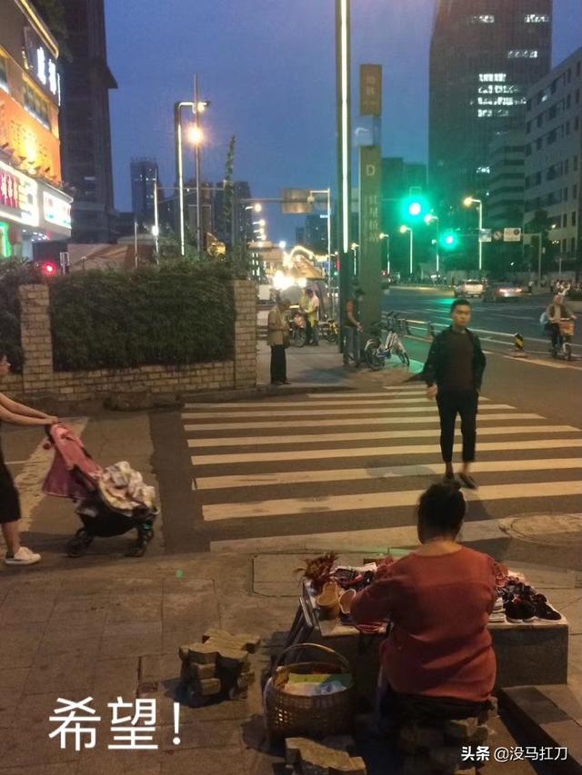 1000元开店
:一千块钱可以做什么创业项目？