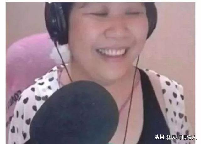 网上创业点子
:有没有好一点的创业点子，接近实业的？互联网那点事有点搞不懂？