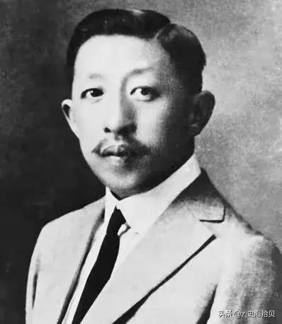 中国左派
:历史上是否存在祖宗三代皆是名人的现象？