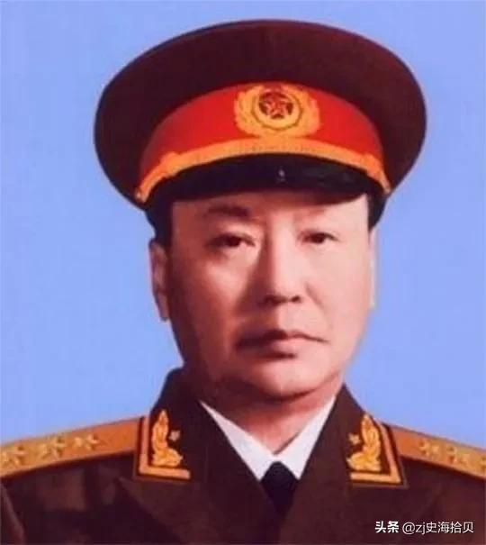 中国左派
:历史上是否存在祖宗三代皆是名人的现象？