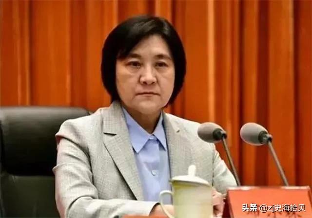 中国左派
:历史上是否存在祖宗三代皆是名人的现象？