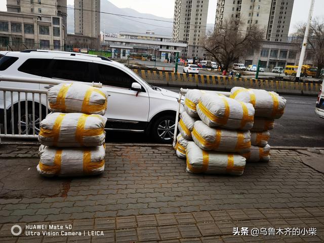 小投资赚大钱
:有没有在新疆的朋友？新疆哪些地方投资小生意好赚钱？