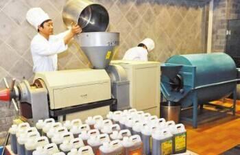 榨油坊
:农村榨油坊的前景如何？